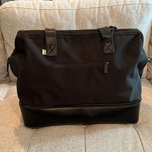 Béis Convertible Weekender Bag